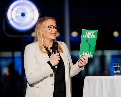 Kulturministerin Christine Streichert-Clivot (SPD) stellt die kulturpolitischen Leitlinien beim 5. Kulturgipfel Mitte Dezember 2025 vor. Foto. Ministerium für Bildung und Kultur des Saarlandes